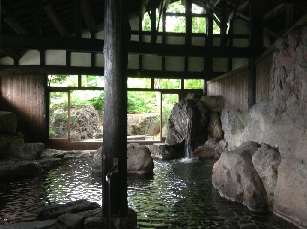 Ryugon Hotel Minamiuonuma Buitenkant foto