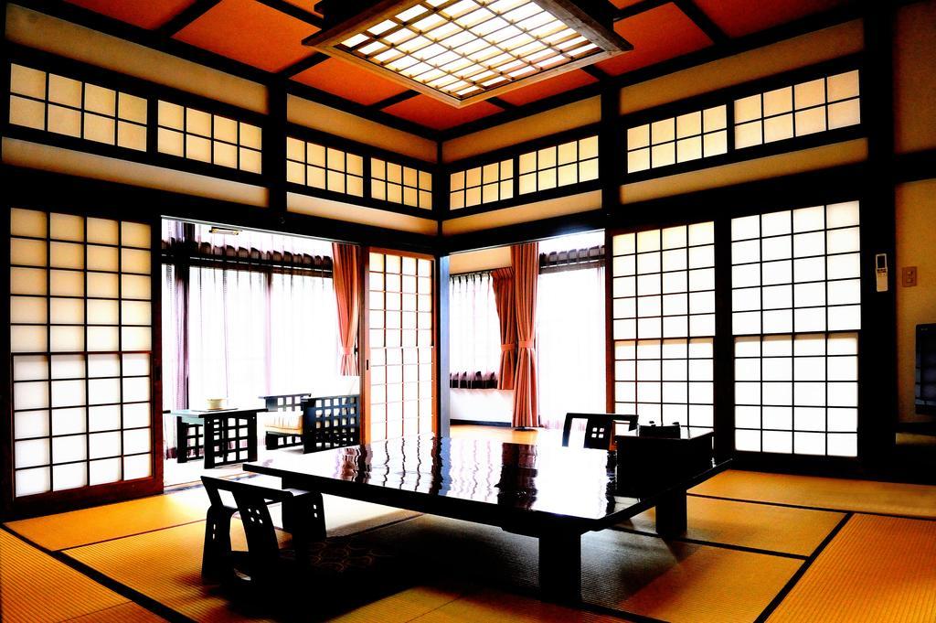 Ryugon Hotel Minamiuonuma Buitenkant foto