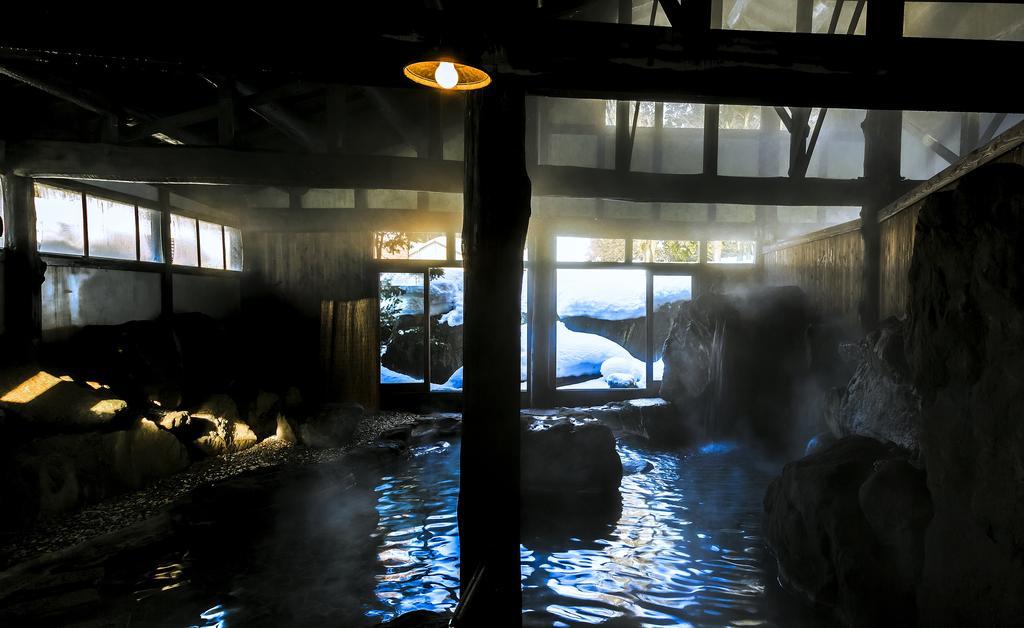 Ryugon Hotel Minamiuonuma Buitenkant foto