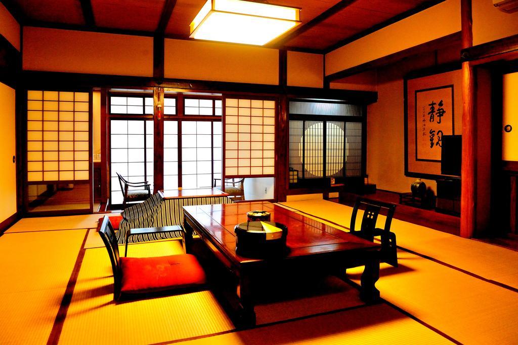 Ryugon Hotel Minamiuonuma Buitenkant foto
