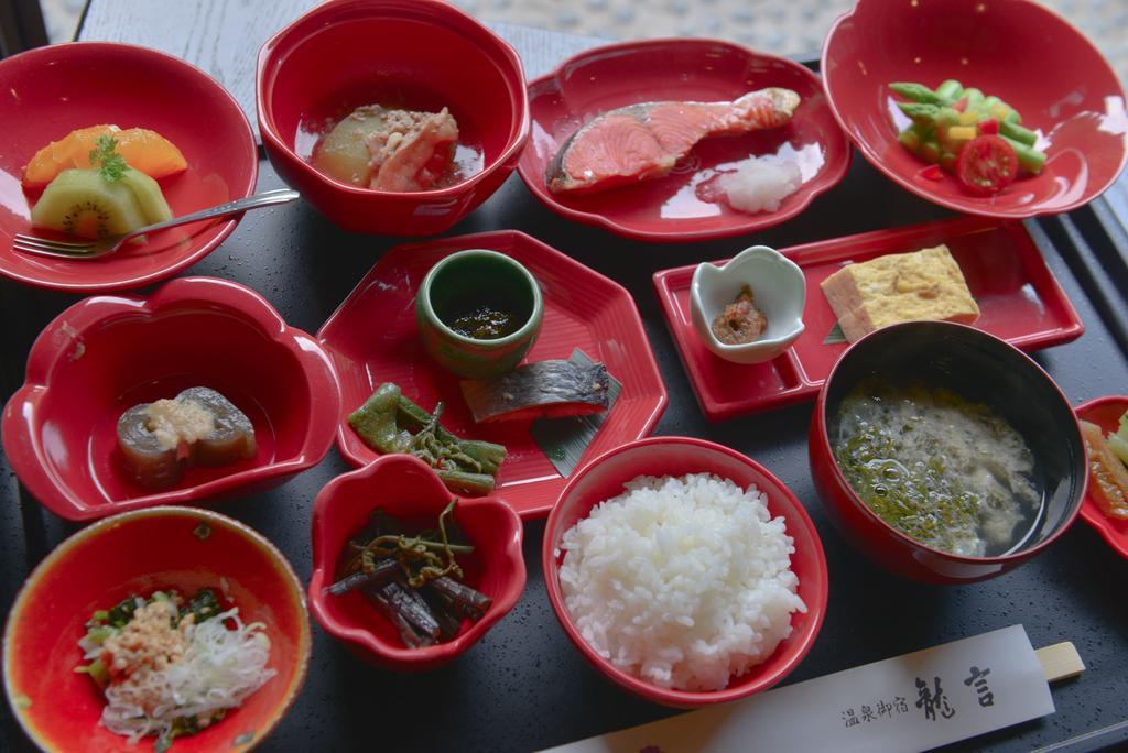Ryugon Hotel Minamiuonuma Buitenkant foto